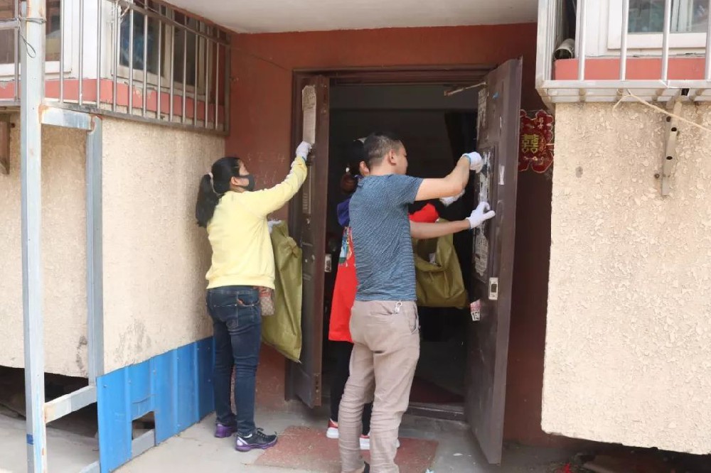 合肥保潔教你清理樓道小廣告的方法 
